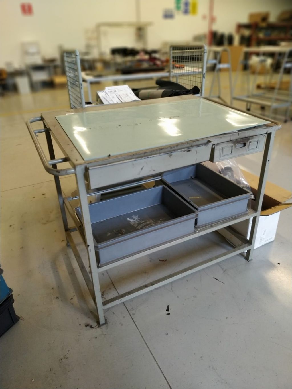 TAVOLO PER MODELLISTA