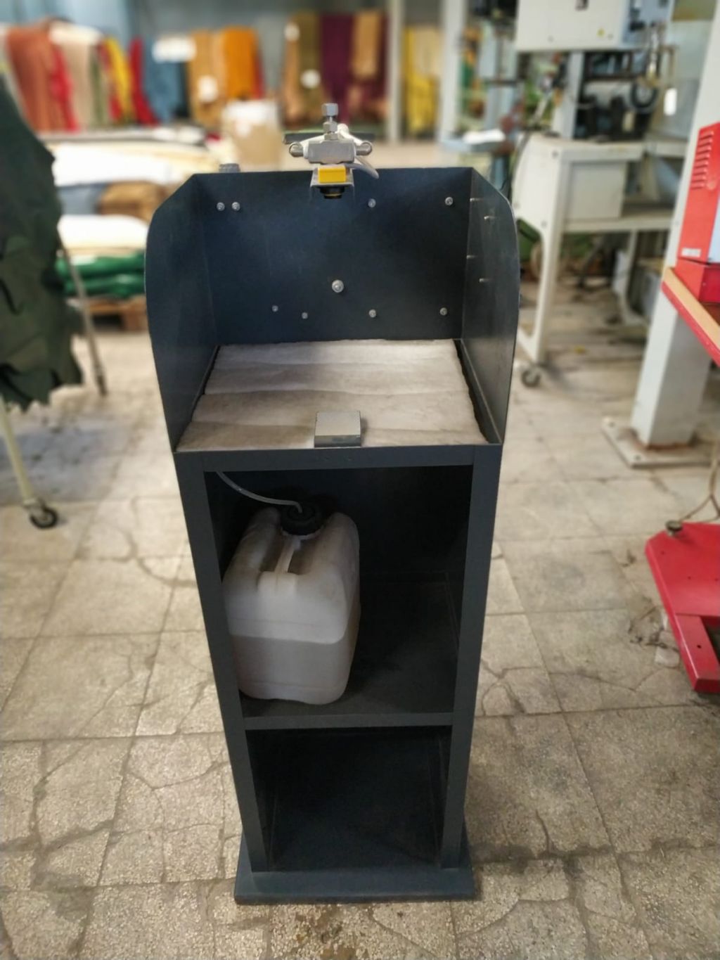 BANCO DI SPRUZZATURA IRON FOX