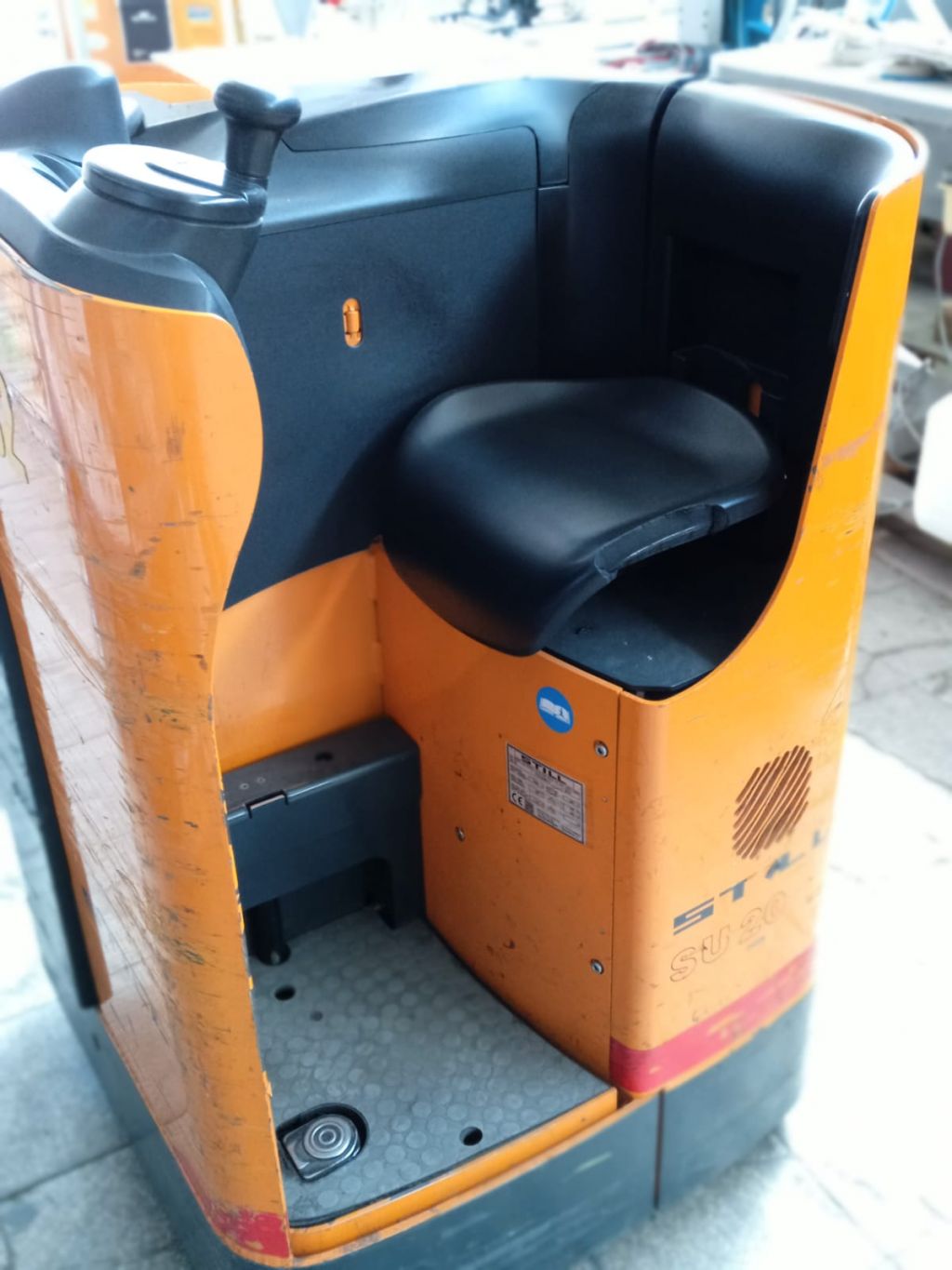 TRANSPALLET ELETTRICO SU 20 STILL