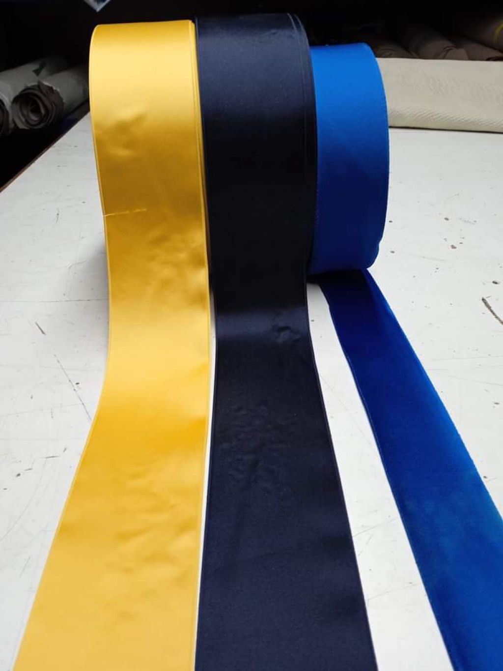 BOBINE DI RASO COLORI BLU,GIALLO,COBALTO