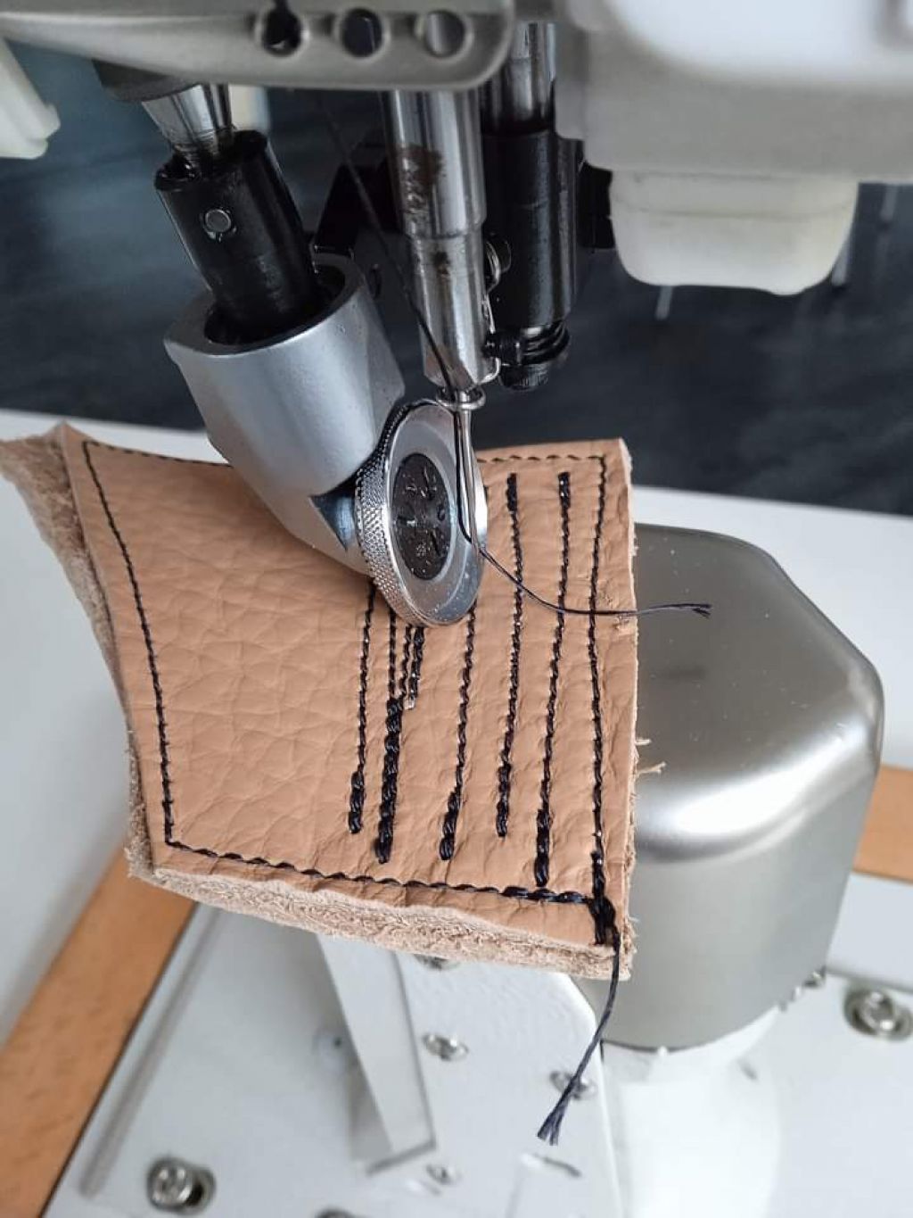 MACCHINA A COLONNA 1 AGO GDM TRIPLICE TRASPORTO