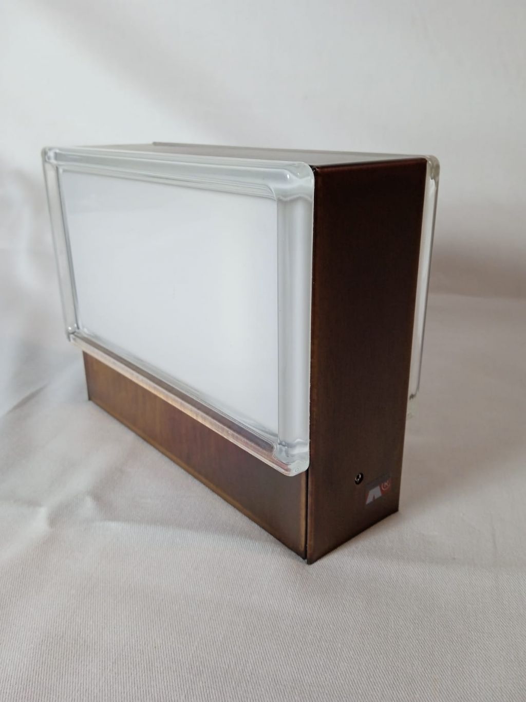 LAMPADA DA PARETE PRISMA MOD.KUBA 200