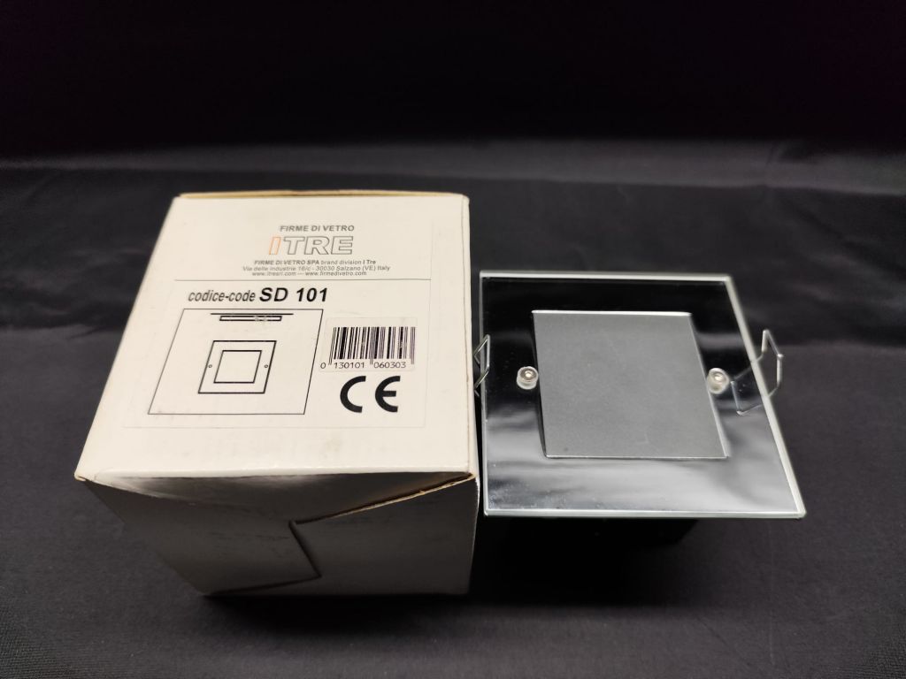 FARETTO AD INCASSO IN VETRO I TRE MOD.SD 101