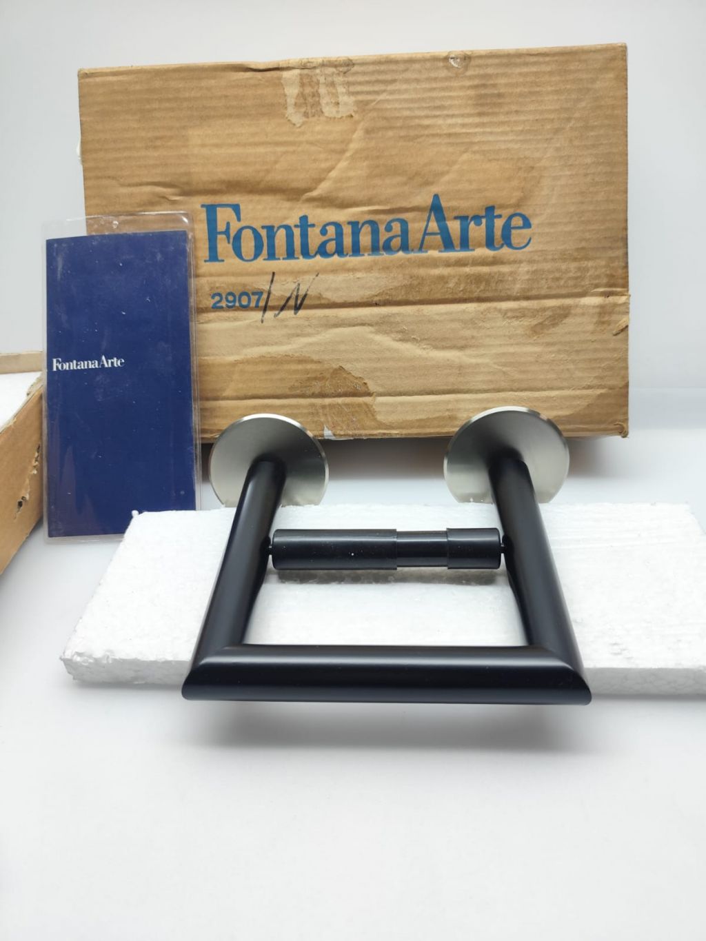 PORTA CARTA IGIENICA FONTANA ARTE MOD.2907