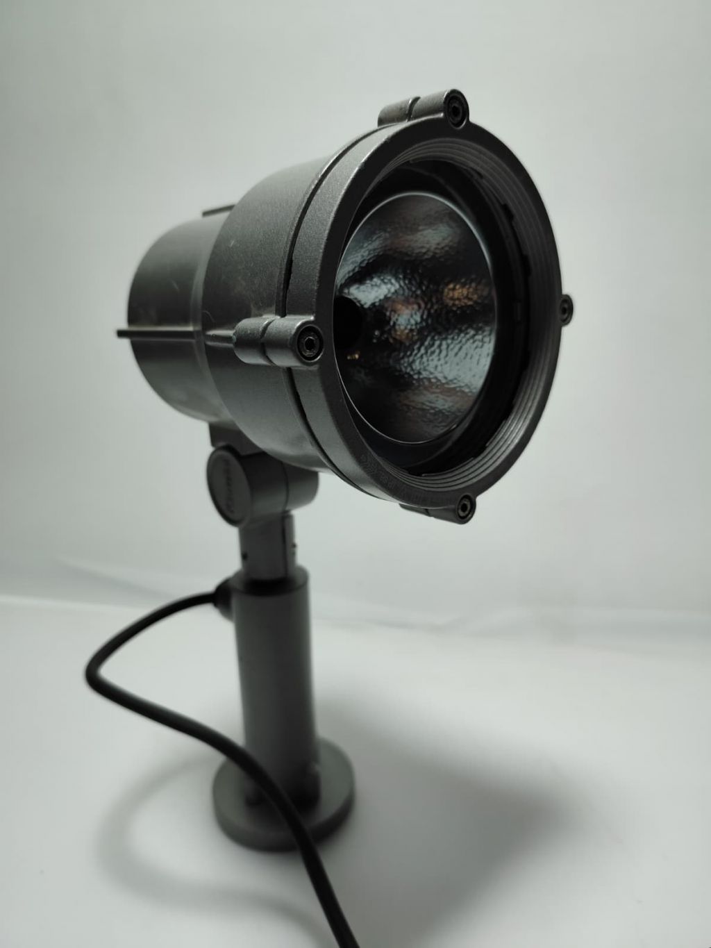 Proiettore mobile da giardino I-GUZZINI CON PICCHETTO WOODY