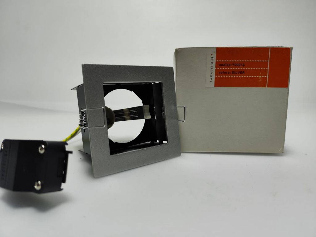 Faretto da incasso TWENTYFOUR7- /7000/A 12V IP 20230v 50HZ
