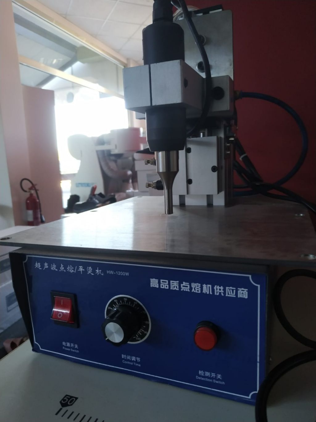 Macchina ultrasuoni semi-automatica